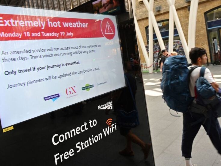 ‘I’d sleep in the office’: How heatwaves will leave European workplaces packed or deserted ‘I’d sleep in the office’: How heatwaves will leave European workplaces packed or deserted